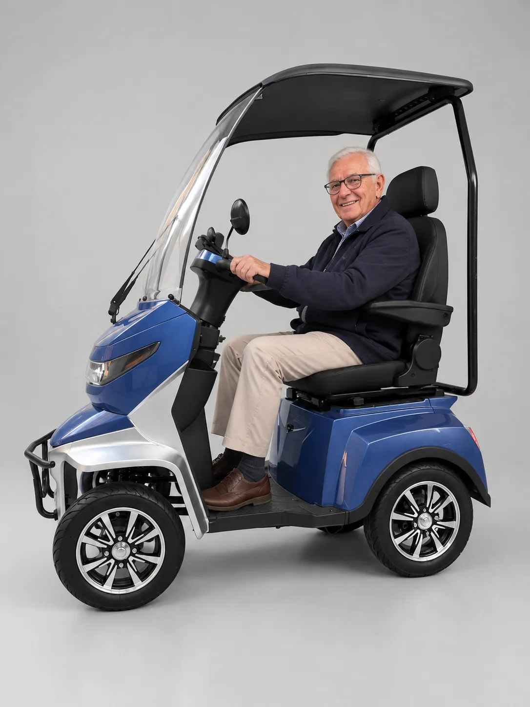 SENIORBIKE in der Seitenansicht mit Fahrer